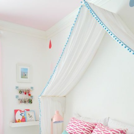Canopy with Pompom Lace