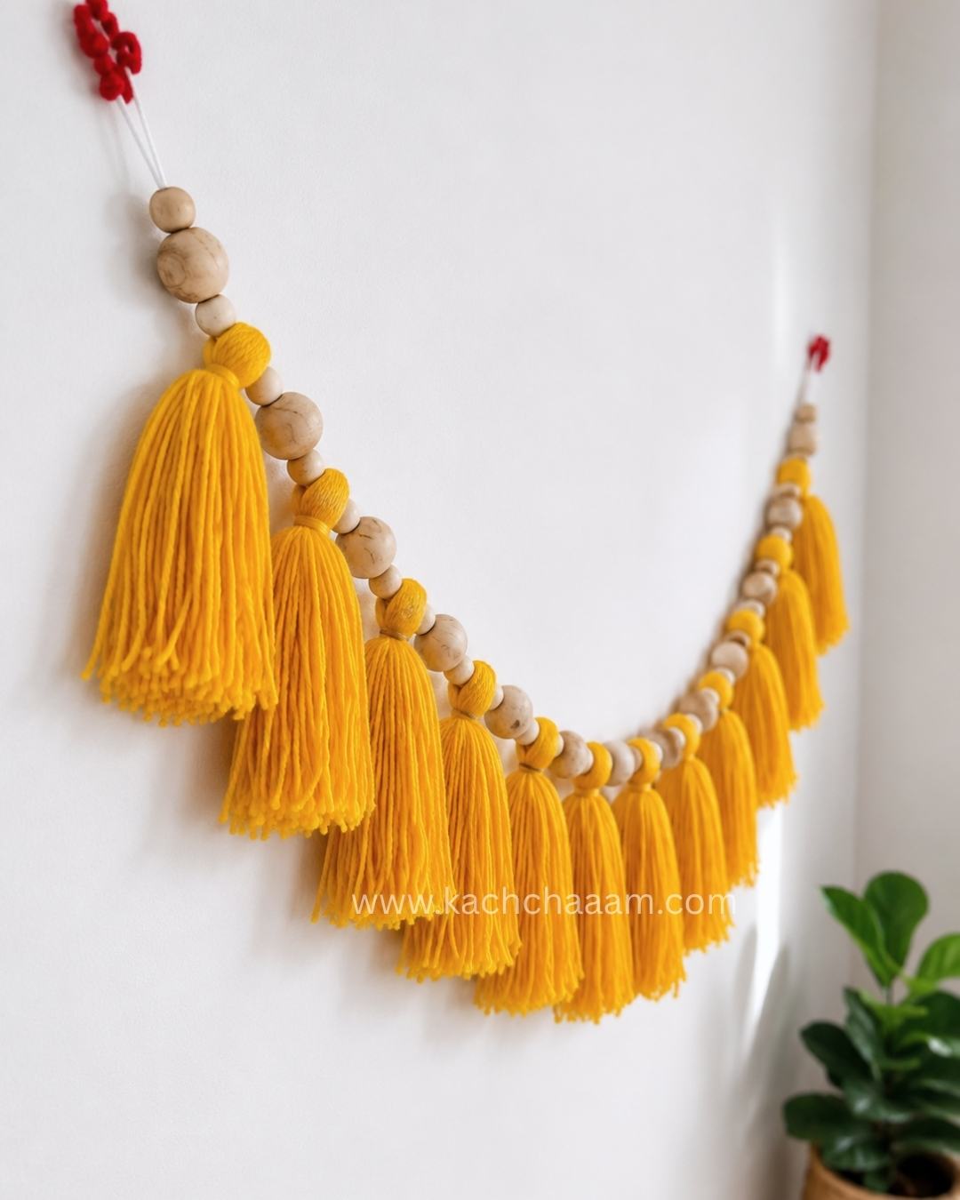 Single Layered Wool Tassel Yellow Bunting